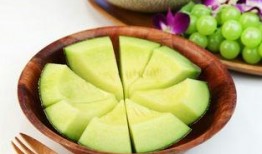 棉瓜蘸糖吃,棉瓜蘸糖的独特风味体验