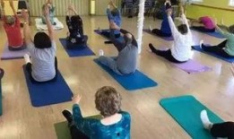 吃瓜探长瑜伽课堂,吃瓜探长带你轻松入门瑜伽课堂