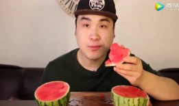 偷胖哥吃瓜,揭秘娱乐圈的甜蜜诱惑与瘦身秘籍