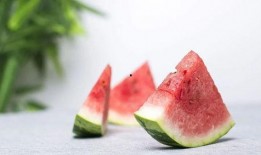 女人梦见吃酥瓜,女人梦中品尝酥瓜的神秘寓意