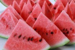 吃瓜降尿酸吗怎么吃,揭秘如何通过饮食调节尿酸水平