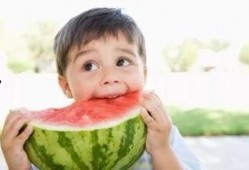 吃瓜会牙疼吗,揭秘口腔健康与饮食习惯的微妙关系