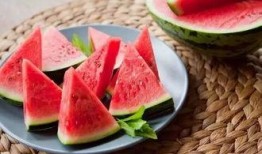 即墨吃瓜事件最新,真相发酵，网络舆论漩涡中的是非探讨