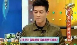 侄子吃瓜不叫叔吃,侄子吃瓜不忘叔，温馨亲情传递