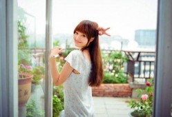 揭阳初中女孩吃瓜,一场校园里的甜蜜误会