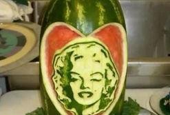 什么都不懂还敢吃瓜,揭秘吃瓜群众的狂欢世界